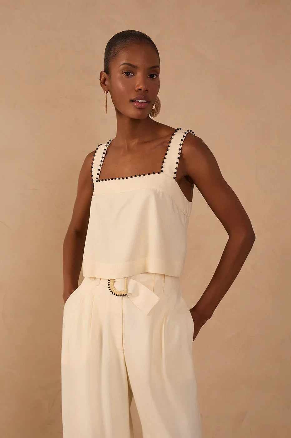 Beige Shell Linen Crop Top – SHOPTOPMIX